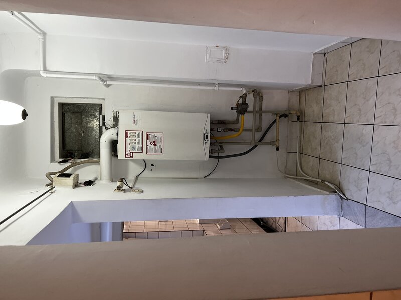 Aparatorii Patriei, statie metrou 1 min.